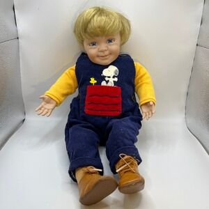 Peanuts Ashton Drake Doll 1999 -"A Snuggle for Snoopy" Porcelain‎ Doll Vintage